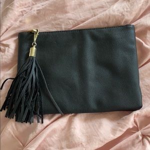 ❌SOLD❌Black pouch with tassel by marona
